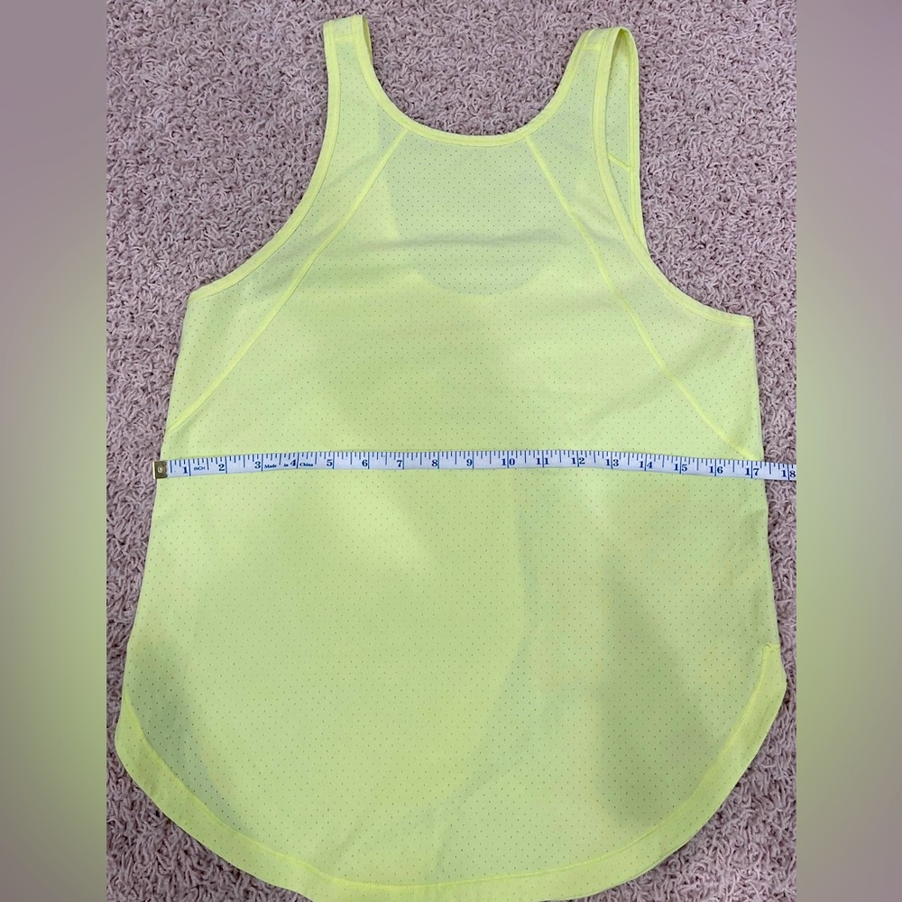 Lululemon Tank  in EUC.